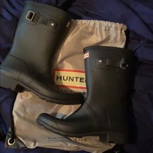Black Hunter rain boots